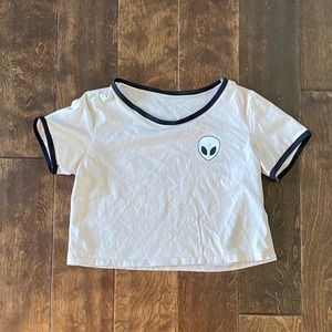 Alien Cropped Tee